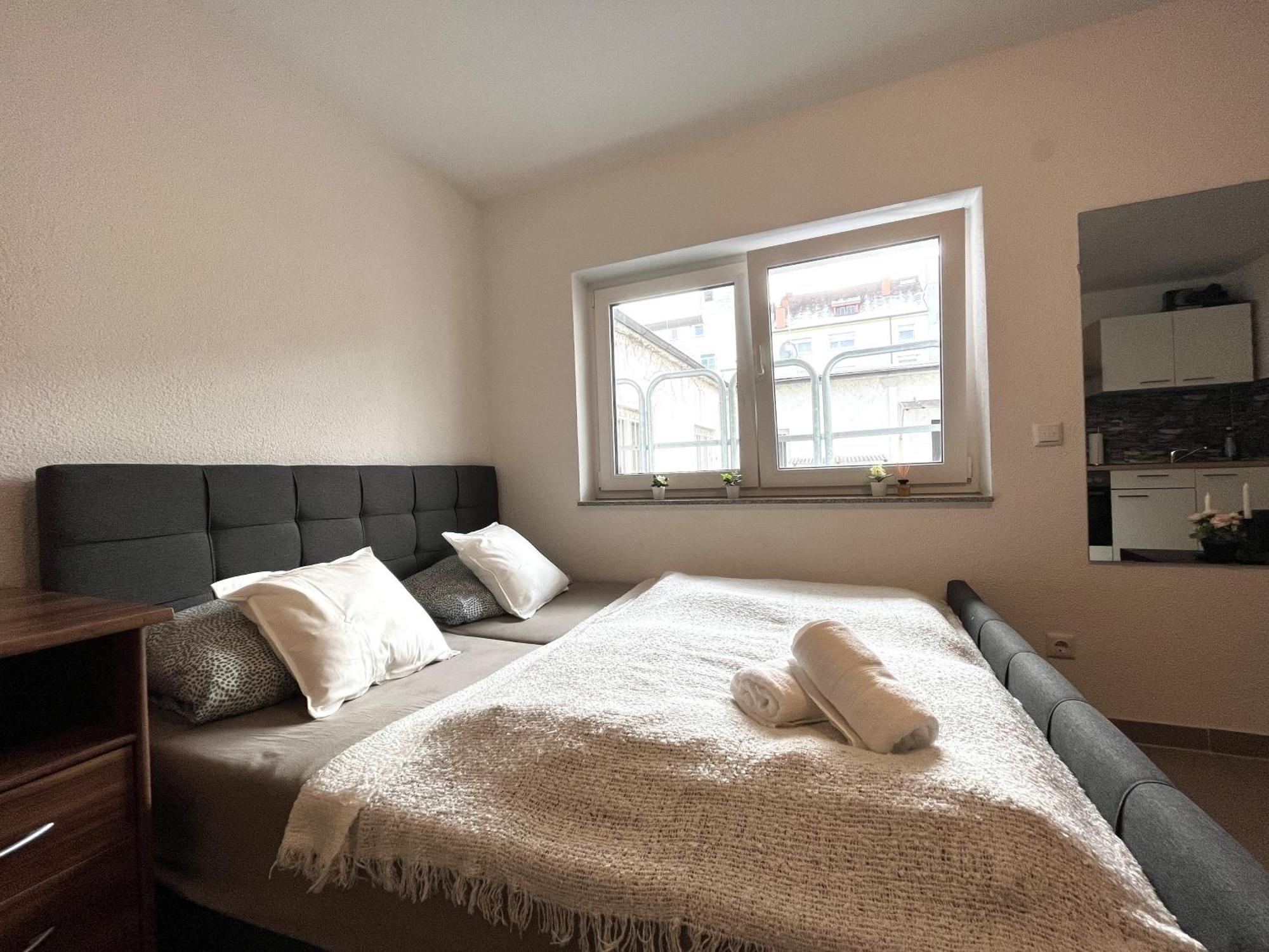 קרלסרוהה Simplex Apartments Am Europaplatz חדר תמונה